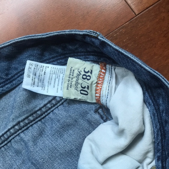 Tommy Bahama Jeans - Picture 5 of 7